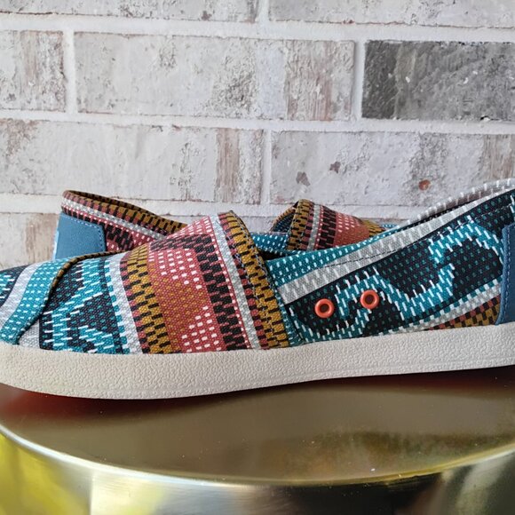 TOMS Women’s 9.5 Colorful Aztec Tribal Canvas Slip On Flats Casual Comfort - Picture 4 of 6